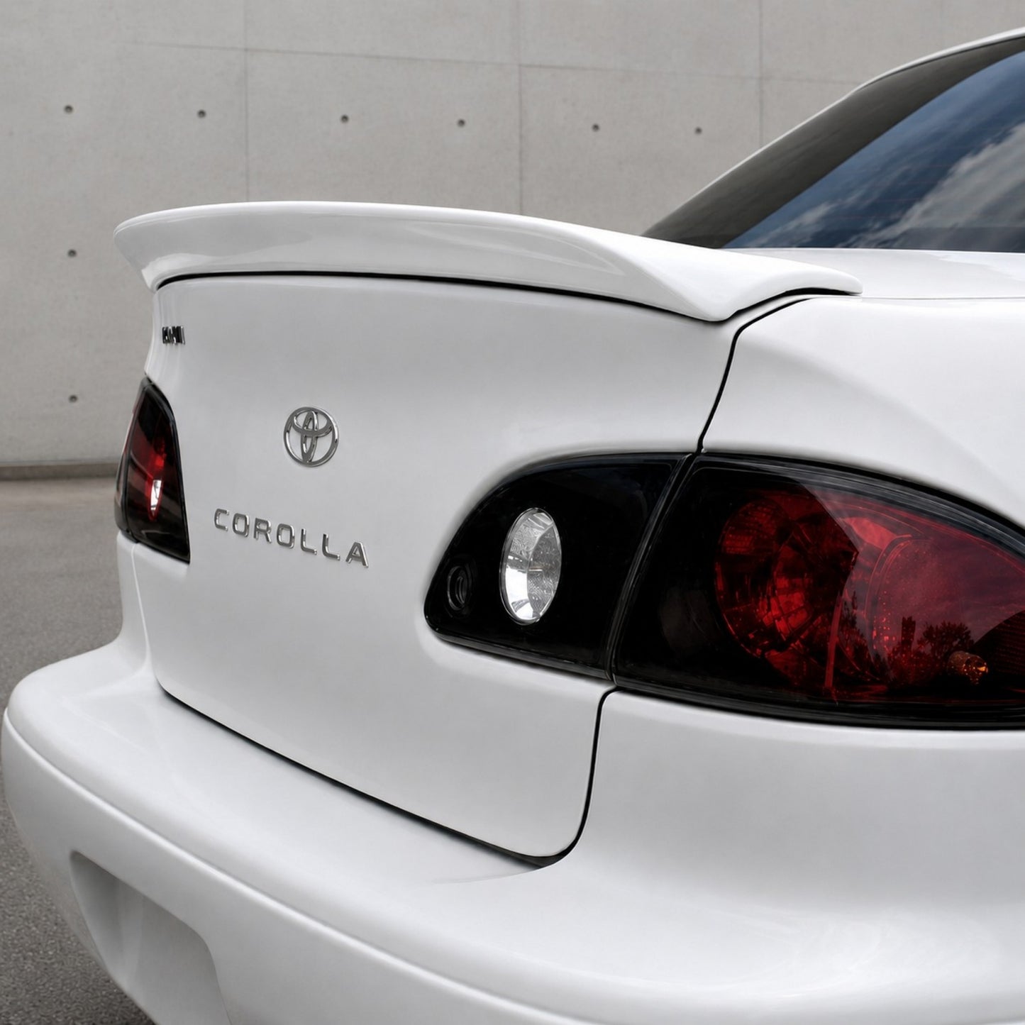 TOYOTA COROLLA 1998-2002 SPOILER ESTILO TRD DE FIBERGLASS