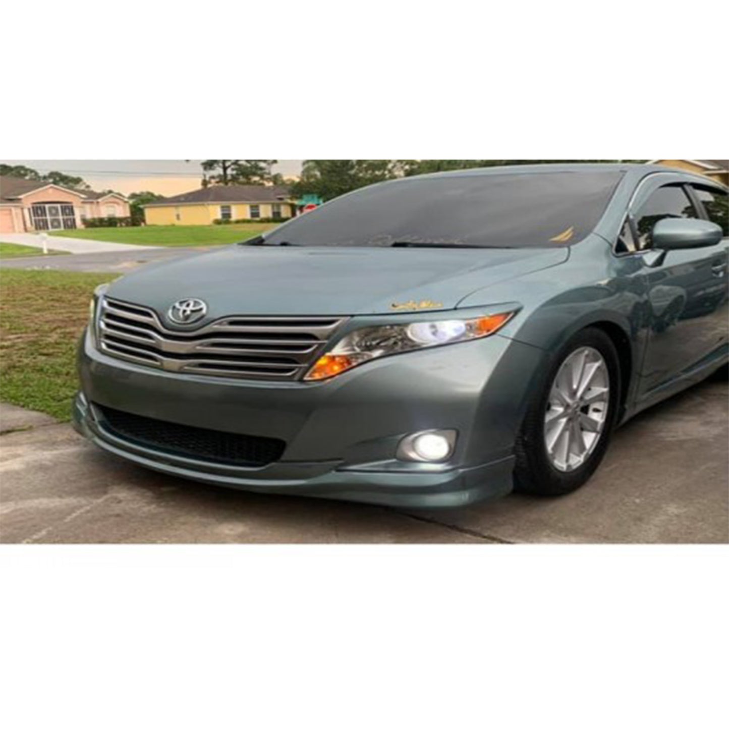 TOYOTA VENZA 2009-2012 FRONT LIP ESTILO COROLLA DE FIBERGLASS